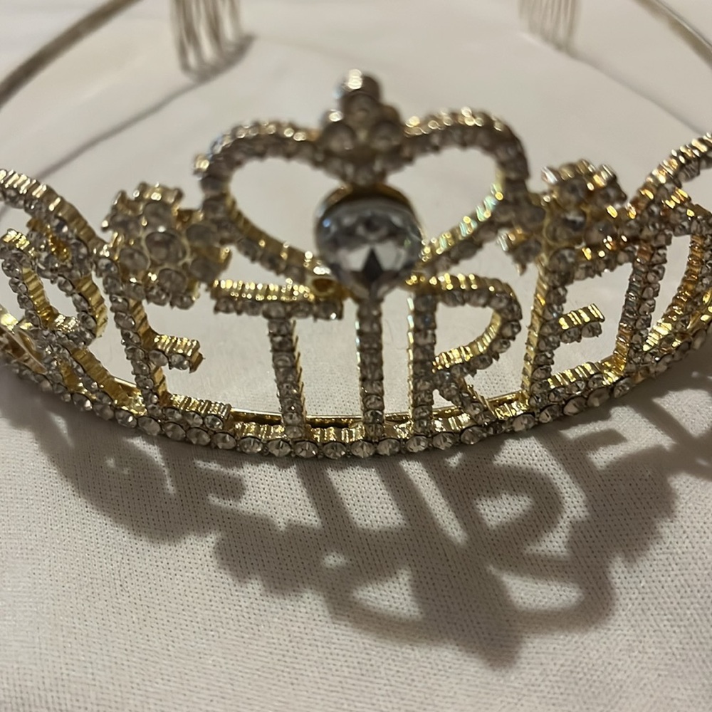 Gold Retired Tiara - Picture 16 of 16